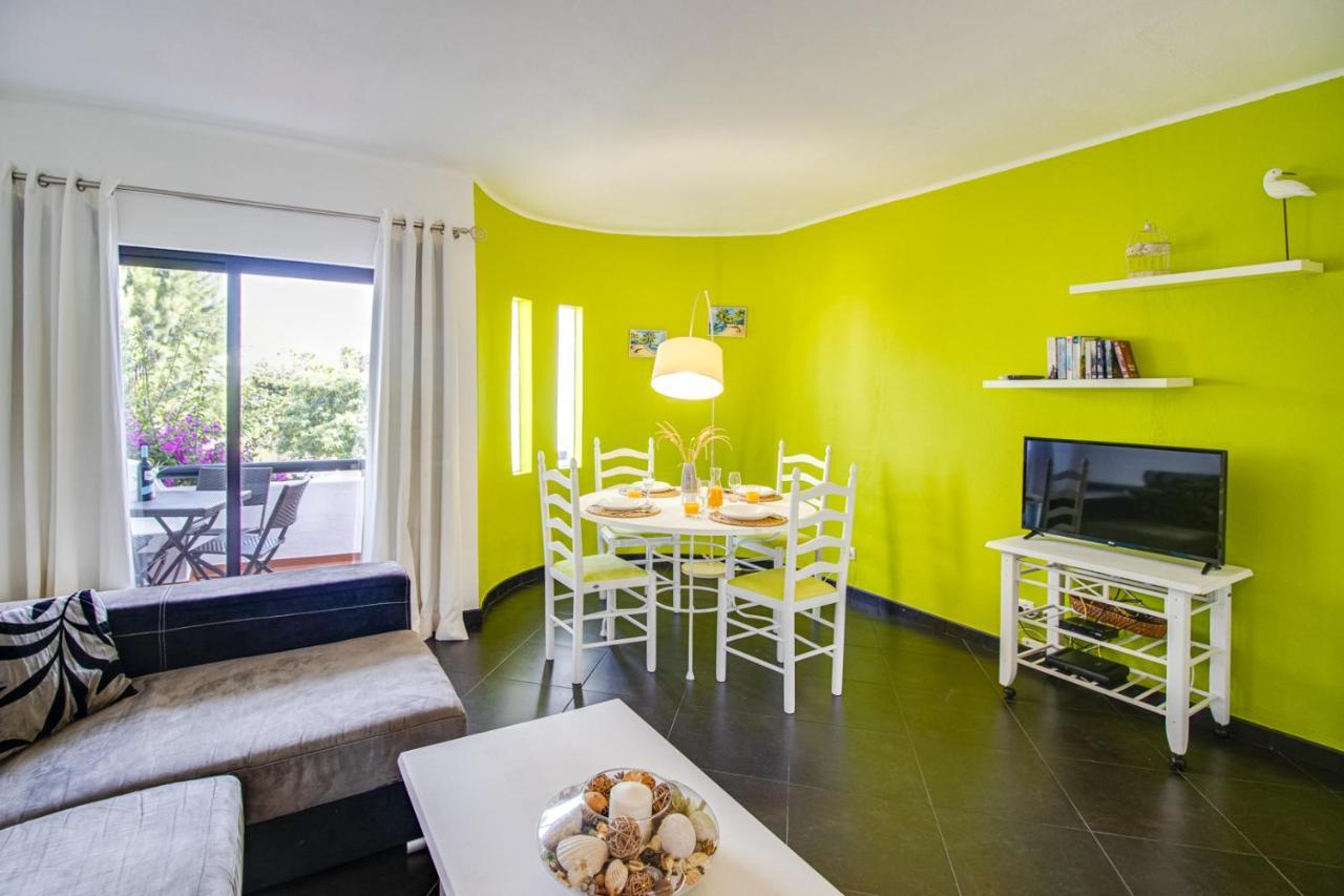 Seaside Retreat With Pool, Ac, And Fast Wi-Fi Apartment Albufeira Luaran gambar